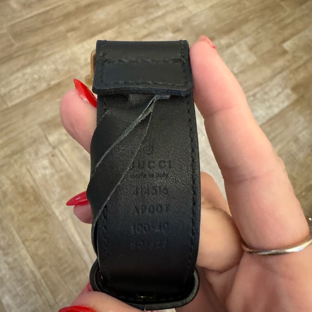 Gucci Black Belt with Gold Buckle sz 100 - Picture 4 of 12